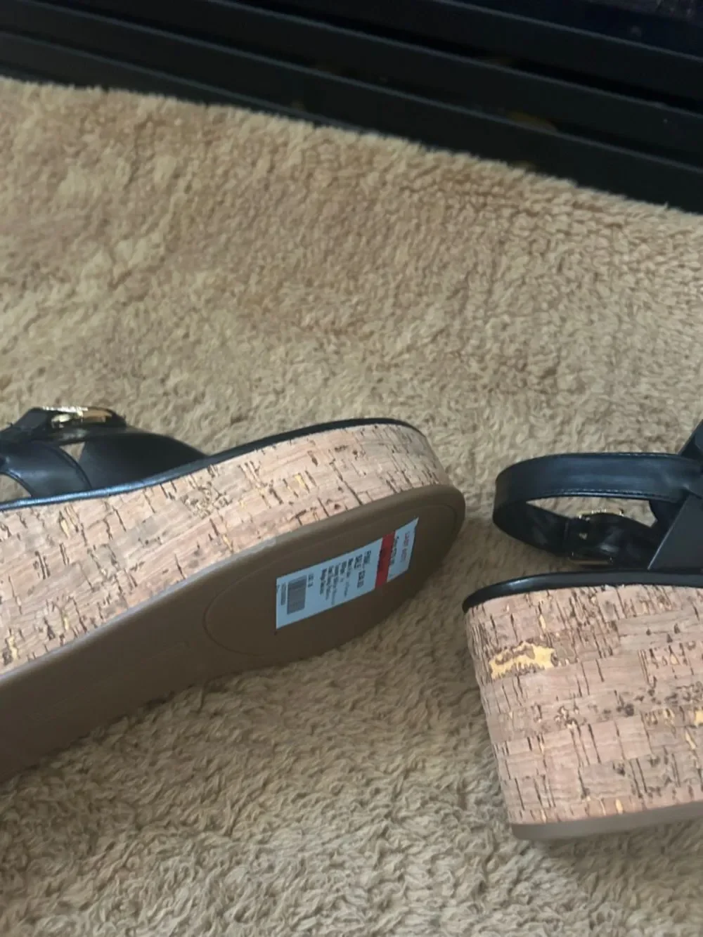 Tommy Hilfiger wedge platform sandals size 8